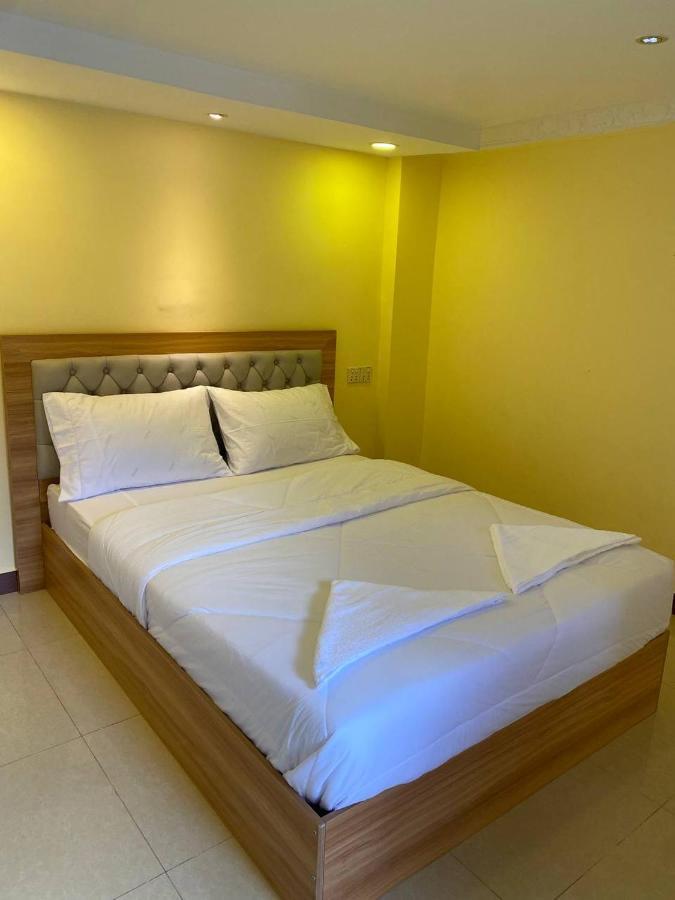 Soma Hotel Phnom Penh Exterior photo