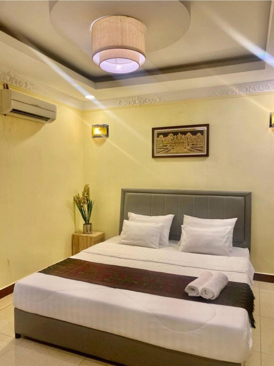 Soma Hotel Phnom Penh Exterior photo